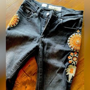 Miss Me vintage collection jeans, size 27